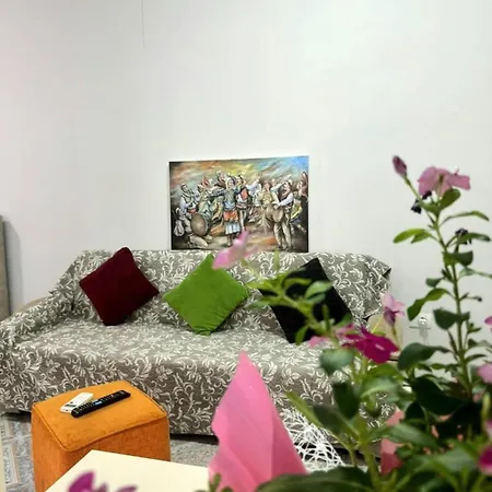 Tirona Old Street Тирана