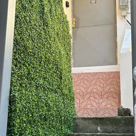 Апартаменты Tirona Old Street *