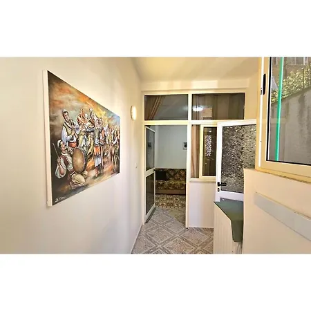 Appartamento Tirona Old Street Tirana