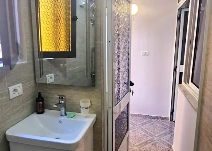 Tirona Old Street Appartamento Tirana